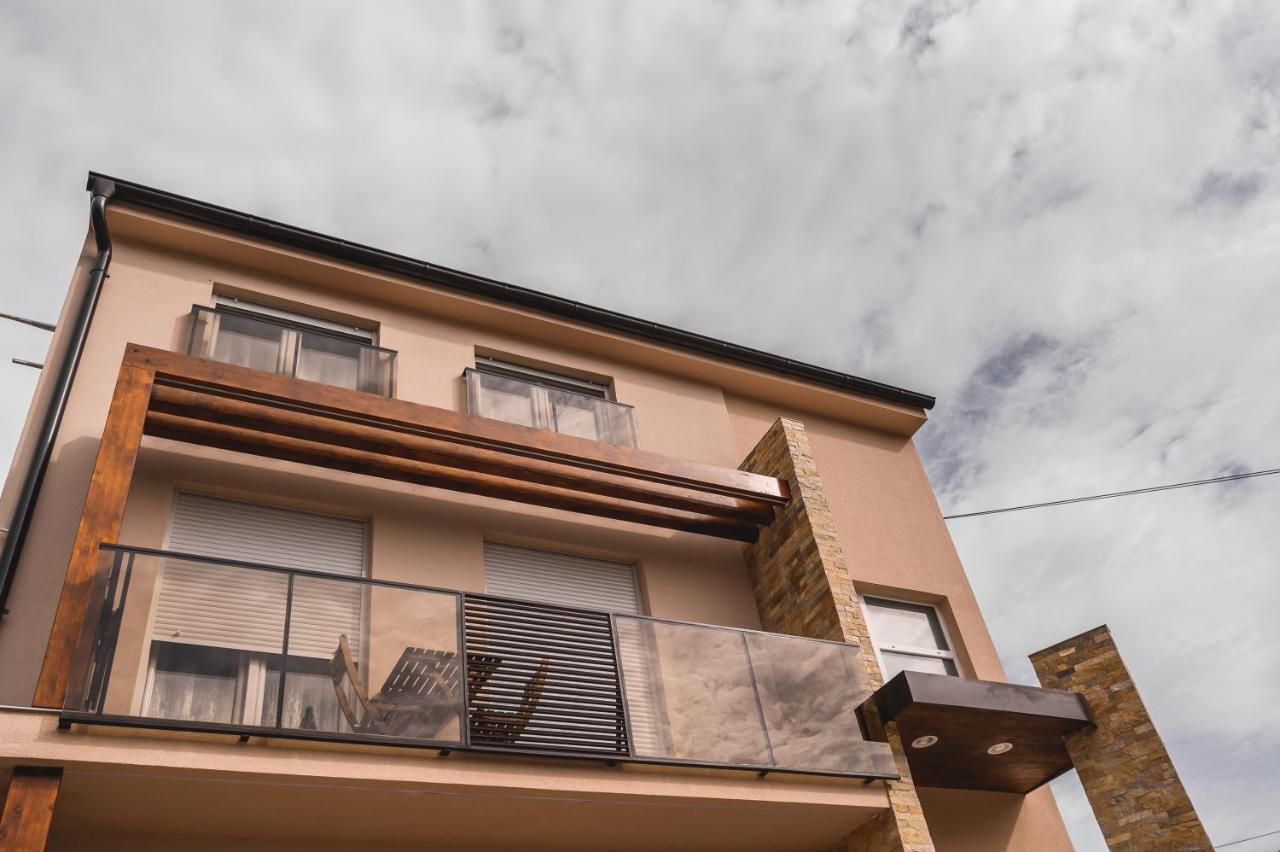 Apartmani Mis Szabács Kültér fotó