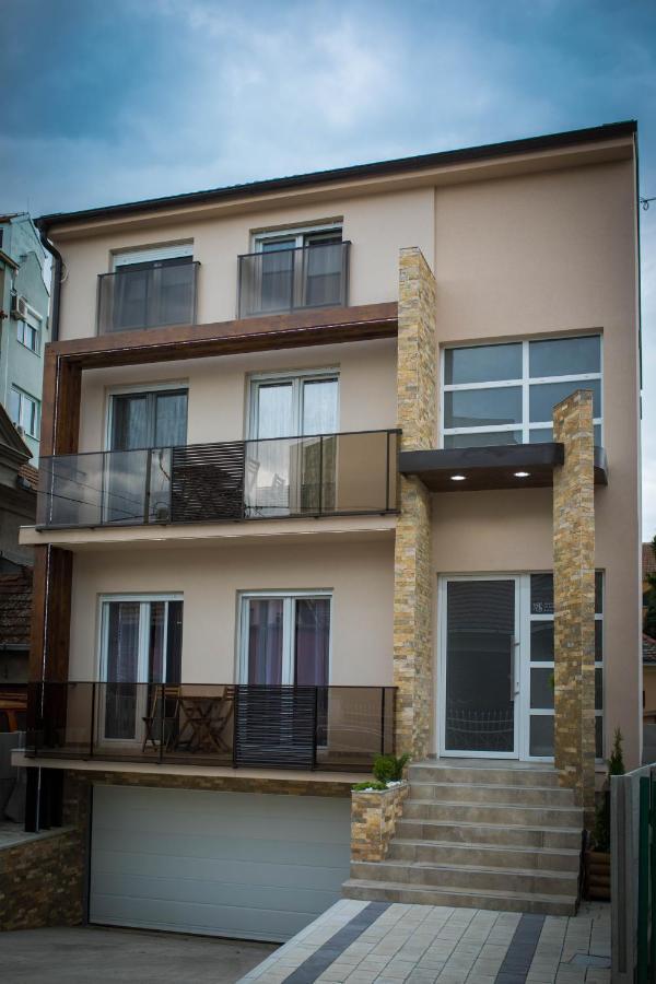 Apartmani Mis Szabács Kültér fotó